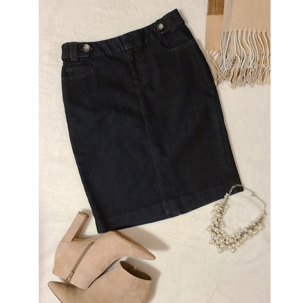 BANANA REPUBLIC Denim Skirt - Picture 1 of 13